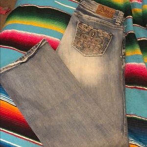 Adiktd Jeans. Boot cut, light wash. Size 6/29.